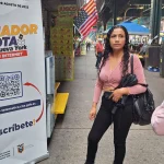 El voto de ecuatorianos en NY en elecciones generales de su país signado por el asesinato de Fernando Villavicencio