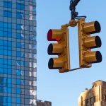 Piden ampliar el programa de cámaras de semáforos en rojo en la Ciudad de Nueva York