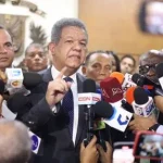 RD: Leonel Fernández felicita a los periodistas en su día