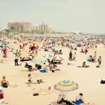 Reglas y sanciones: Multas de hasta $100 en playas de New York