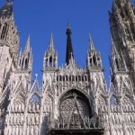 Incendio en catedral gótica de Rouen, Francia, provocó evacuaciones