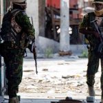 A tiro limpio, policías kenianos desalojan bandas del puerto haitiano
