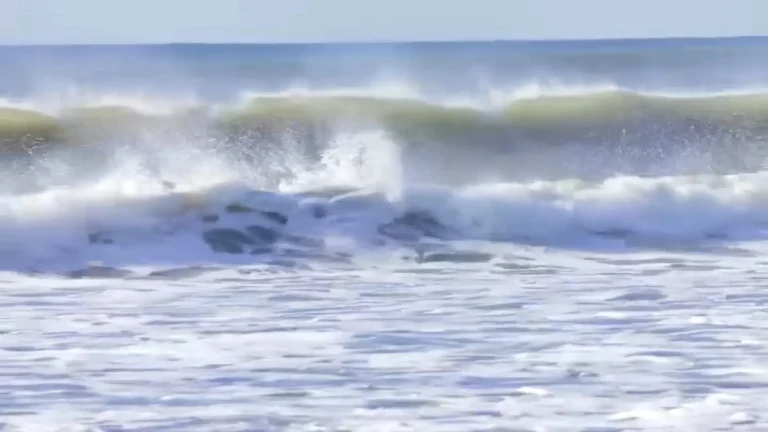 Waves-Margate-NJ-rip-current-ocean