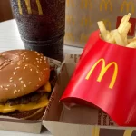 Brote de E. coli vinculado a McDonald’s: aumenta a 90 los afectados en 13 estados del país