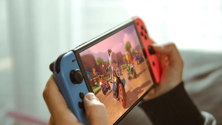 nintendo-switch-nuevos-juegos-2025_shutterstock_2395445779