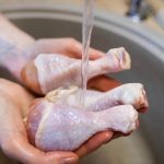 Alimentos que No Debes Lavar Antes de Cocinar: Consejos de Expertos