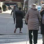 Adultos Mayores Hispanos: Endeudamiento y Supervivencia