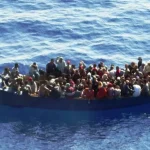 Rescatan a 100 Migrantes Haitianos de un Barco que se Hundía en Islas Caimán