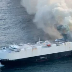 Rescate de 22 Tripulantes del Buque Morning Midas Tras Incendio en el Pacífico