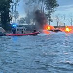 Explosión en Long Island Sound: Tres Heridos y 19 Personas Obligadas a Nadar para Salvarse