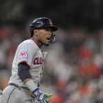 Los Guardianes de Cleveland rompen su racha de derrotas con un grand slam de Ángel Martínez
