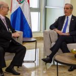 Abinader e Hipólito Mejía sostienen prolongado diálogo sobre crisis haitiana y política migratoria