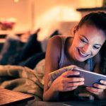 Los peligros de consumir contenido audiovisual a alta velocidad