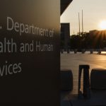 Despidos en el Departamento de Salud de EE.UU. Tras Decisión de la Corte Suprema