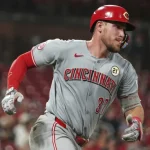 Rojos de Cincinnati derrotan a Cardenales y se acercan a los Mets en la lucha por el comodín
