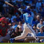 «Pete Crow-Armstrong entra en la historia de los Cubs con el 30-30-30 en la goleada 12-1 sobre San Luis»