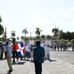 RD: «Incumplimientos gubernamentales: Psicólogos y pilotos protestan en el Palacio Nacional»