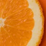 Deja las naranjas: Estas 7 frutas tienen más vitamina C y beneficios extra para tu salud
