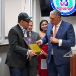 Fernando Villalona es reconocido por el Consulado de la República Dominicana en Nueva York
