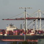 «Guerra Comercial: EE.UU. Advierte a China por Sanciones a Empresas en Sectores Clave»