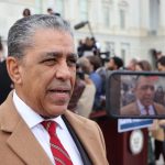 «Elkana Bohbot: Cómo la nacionalidad colombiana y la gestión de Petro facilitaron su liberación tras 738 días en Gaza»