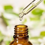 «Aceite de borraja: Usos medicinales, beneficios para la piel y precauciones esenciales»