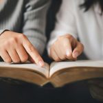 «Salmo 27:1 — La confianza en Dios como antídoto contra el miedo»