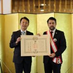 Japón condecoró al embajador dominicano en Brasil con su máxima distinción