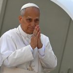 «El papa León XIV denuncia: La sanidad no puede tratar a las personas como ‘datos'»