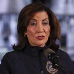 «Kathy Hochul vs. Donald Trump: La Batalla por el SNAP que Salvó a Miles de Neoyorquinos de la Crisis Alimentaria»