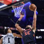 «New York Knicks levantan la Copa NBA 2025: Un triunfo que revive la gloria de los 70»