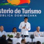 «Inauguran estacionamiento de 26,000 m² en Bayahíbe para ordenar el tráfico turístico»