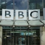 «Trump demanda a la BBC por 10,000 millones: La cadena se defenderá en tribunales»