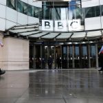 «Trump demanda a la BBC por 10,000 millones: Acusa manipulación de discurso previo al asalto al Capitolio»