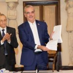 «Ley 47-25: Funcionarios no podrán participar en empresas que contraten con el Estado»