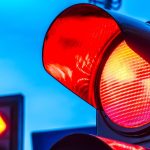 «Nueva York instalará 600 cámaras en semáforos en rojo: Una estrategia para salvar vidas en las calles»