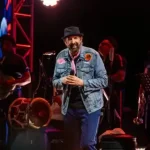 «Juan Luis Guerra: El Estadio Cibao se rindió ante la magia de su música»