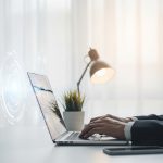 Cómo ahorrar tiempo y vivir mejor usando la inteligencia artificial como buen hábito diario