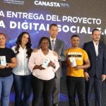 «Canasta Digital Social 3.0: INDOTEL entrega teléfonos y conectividad a 1,000 familias en Santo Domingo Norte»