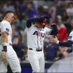 «Aaron Judge y Bryce Harper guían a EE.UU. a la victoria 5-3 sobre México en el Clásico Mundial»