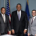 Senador Luis Sepúlveda y asambleísta George Álvarez entregan reconocimiento y Resolución por Independencia de RD al cónsul Jesús Vásquez Martínez