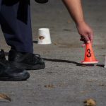 «Tiroteo en Brooklyn: Adolescente de 14 años muere por balazo en la cabeza dentro de un auto»