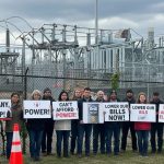 Adultos mayores y familias en Nueva York sacrifican necesidades básicas para pagar facturas de luz: Piden ayuda urgente a Albany