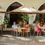 «Turismo en Santo Domingo: El 85% lo recomienda, pero exige regulación, empleo local y sostenibilidad ambiental»