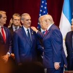 Presidente Abinader expresa solidaridad con Trump tras ataque en Washington: «Un acto cobarde que nos une en la defensa de la democracia»