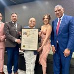 Dr. Héctor Reyes: De locutor en Neiba a referente comunitario en Nueva York, reconocido en el Día del Locutor