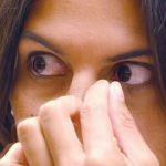 «Primavera y lentes de contacto: Cómo proteger tus ojos de alergias e infecciones»