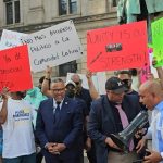 DOMINICANO ALEX MÉNDEZ ENCABEZA PROTESTA CONTRA “RETALIACIÓN POLÍTICA”EN PATERSON
