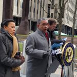 Congresista Adriano Espaillat respalda decisión judicial que impide arrestos de ICE en cortes de inmigración de Nueva York