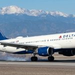 De Santiago a Nueva York: El vuelo de Delta que nunca llegó por un olor inexplicable
